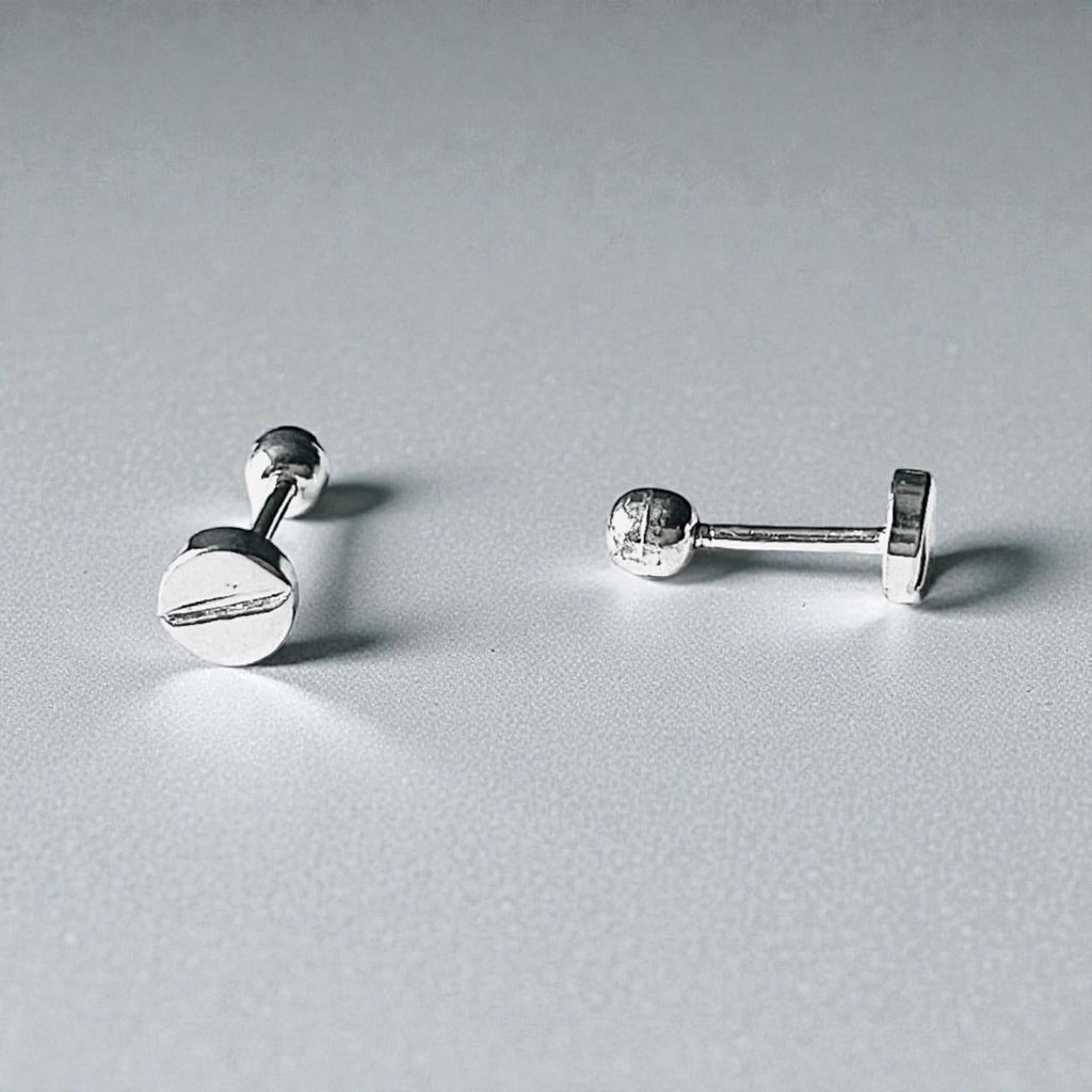 Studs Clavo Liso